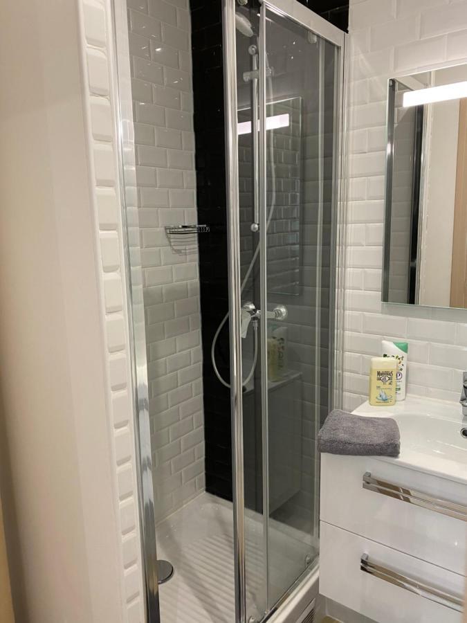 דירות פריז Large And Unique Souplex 60Sqm, Well Located מראה חיצוני תמונה
