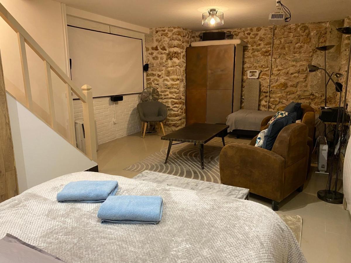 דירות פריז Large And Unique Souplex 60Sqm, Well Located מראה חיצוני תמונה